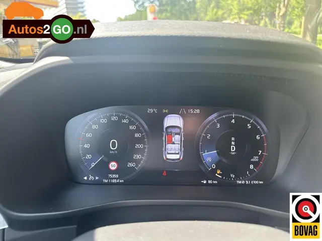 Volvo XC40 2.0 T4 Momentum 2018 Benzine 3