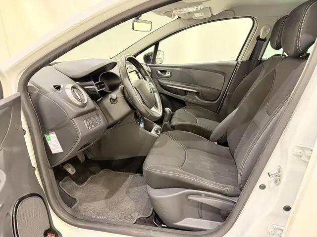 Renault Clio HB 0.9 TCe 90 Night&Day 2015 Benzine 17