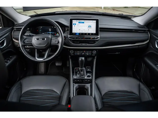 Jeep Compass 4xe 240 PHEV Upland 2022 Hybride Benzine 11