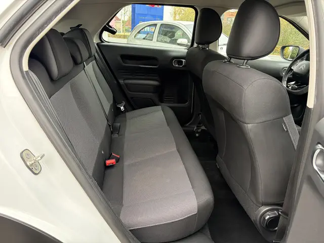 Citroën C4 Cactus 1.2 VTi Business 2014 Benzine 18