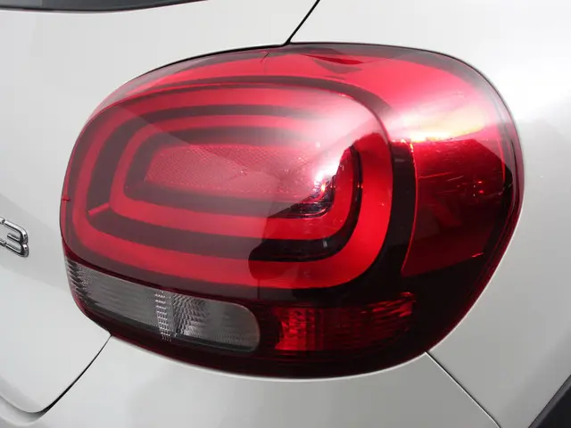 Citroën C3 1.2 PureTech S&S Feel Edition 2018 Benzine 32