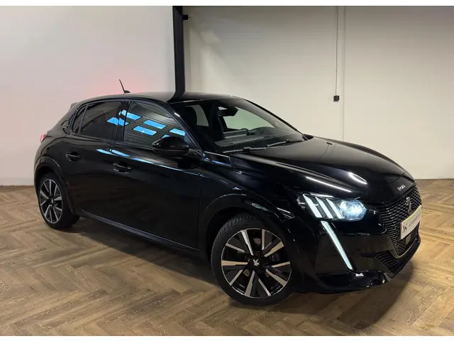 Peugeot 208 1.2 PureTech GT-Line CAM VOL' 2020 Benzine 4