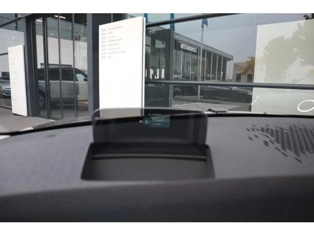 MINI 3-Deurs Cooper E 2025 Elektrisch 12