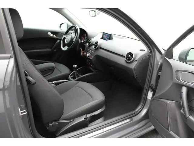 Audi A1 1.0 TFSI Adrenalin 2016 Benzine 6