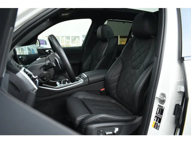 BMW X5 xDrive50e M-Sport 2023 Hybride Benzine 4