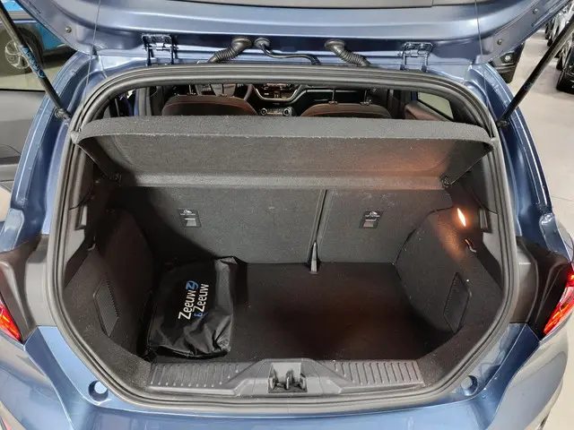 Ford Fiesta 1.0 EcoBoost Hybrid ST-Line X 2023 Benzine 10