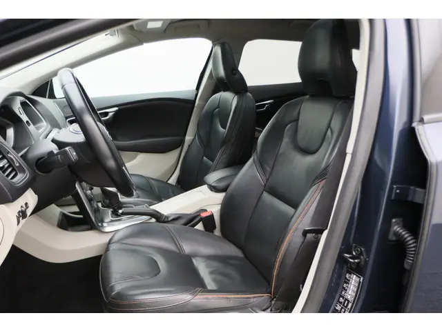 Volvo V40 Cross Country 1.6 T4 Summum 2013 Benzine 10