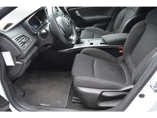 Renault Mégane 1.3 TCe Limited 2020 Benzine 30