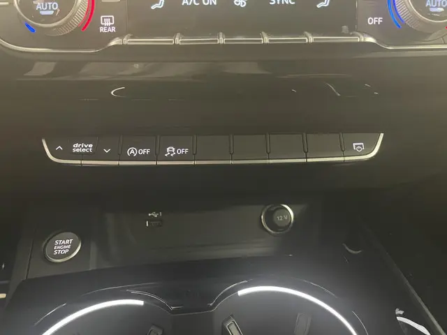 Audi A4 Avant 40 TFSI S edition 2020 Benzine 30