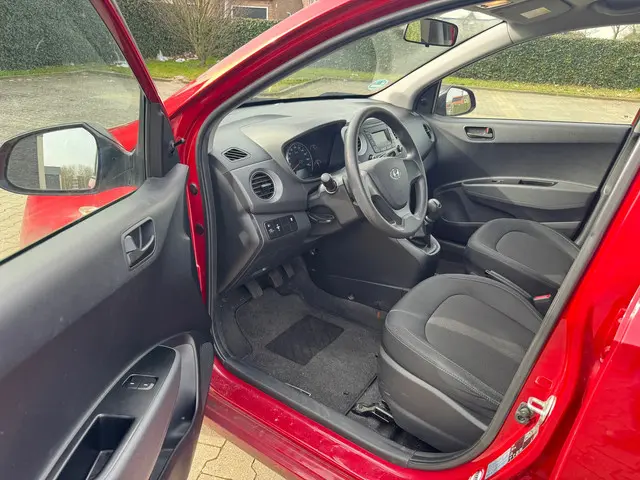 Hyundai i10 1.0i i-Motion 2018 Benzine 2