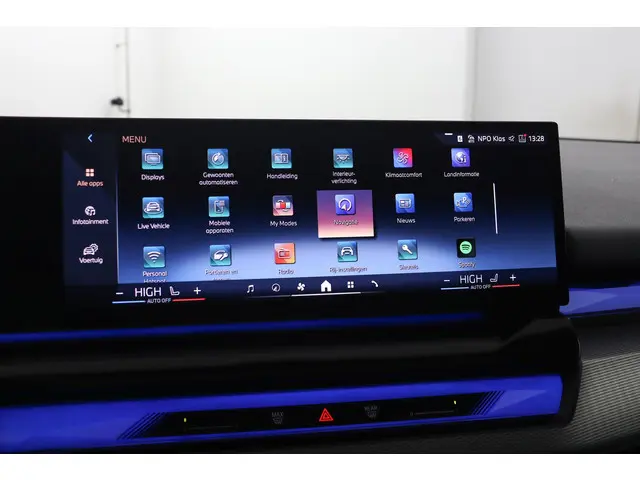 BMW 5 Serie Touring 520i 2025 Benzine 53