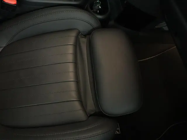 MINI Electric Mini MINI Yours 33 kWh 2023 Elektrisch 39