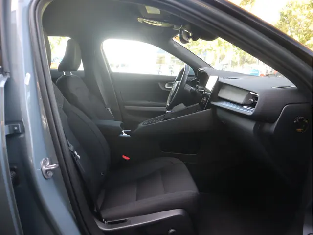 Polestar 2 Long Range Single Motor 2023 Elektrisch 23