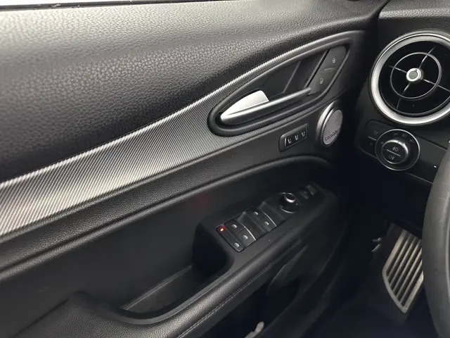 Alfa Romeo Stelvio 2.2d AWD Q4 Super 2018 Diesel 20