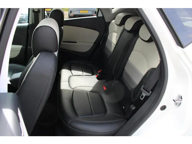 Renault Captur 1.3 TCe Initiale Paris 2019 Benzine 38