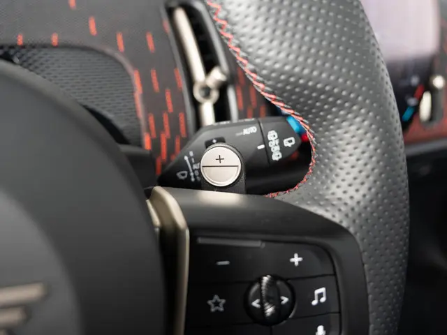 MINI Countryman C 2025 Benzine 32