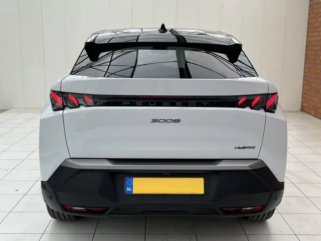 Peugeot 3008 Hybrid 136 GT 2024 Hybride Benzine 28