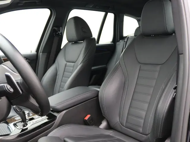 BMW X3 xDrive30e 2020 Hybride Benzine 12