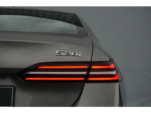 BMW 5 Serie Sedan 520i 2025 Benzine 7
