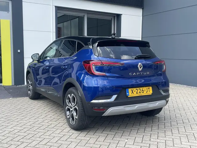 Renault Captur 1.0 TCe 90 techno 2023 Benzine 6