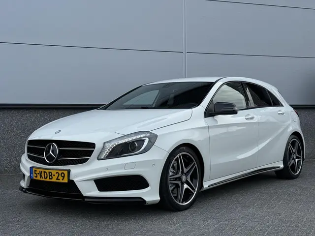 Mercedes-Benz A-Klasse 180 AMG 2013 Benzine 5
