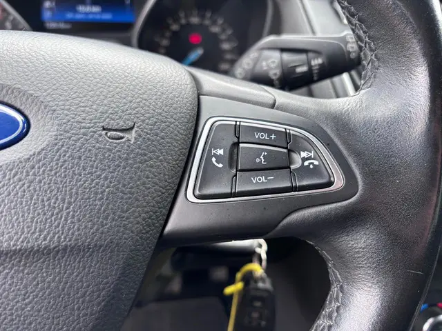 Ford Focus Wagon 1.0 EcoBoost Titanium 2015 Benzine 26