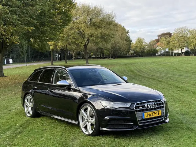Audi A6 Avant 4.0 TFSI S6 2014 Benzine 8