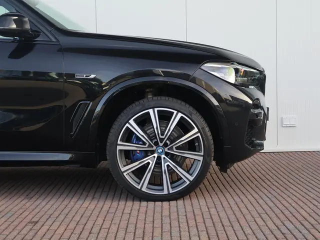 BMW X5 xDrive45e High Executive 2022 Hybride Benzine 5