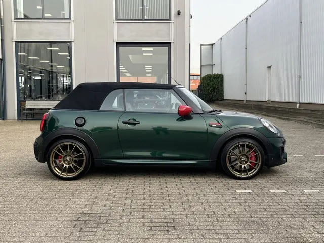 MINI Cooper Cabrio 2.0 John Works Chili 2017 Benzine 5