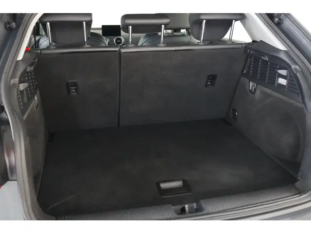 Audi Q2 35 TFSI CoD Sport 2019 Benzine 28