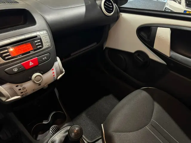 Citroën C1 1.0 Collection|Airco| 2012 Benzine 23