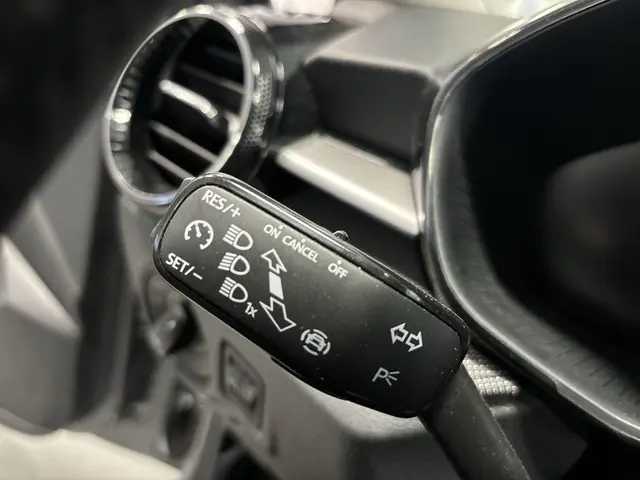 Škoda Fabia 1.0 TSI 95pk Selection 2024 Benzine 7