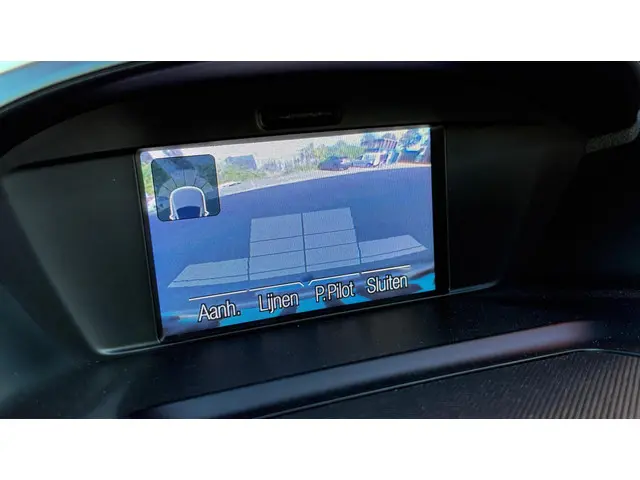 Ford Kuga 1.6 Titanium 2013 Benzine 16