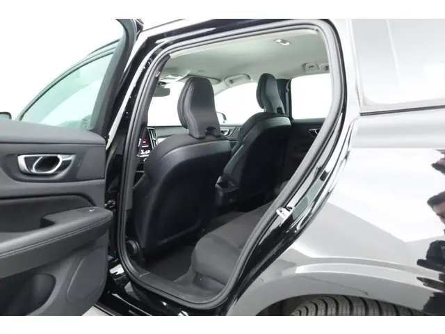 Volvo V60 2.0 B4 Momentum Business 2021 Hybride Benzine 27