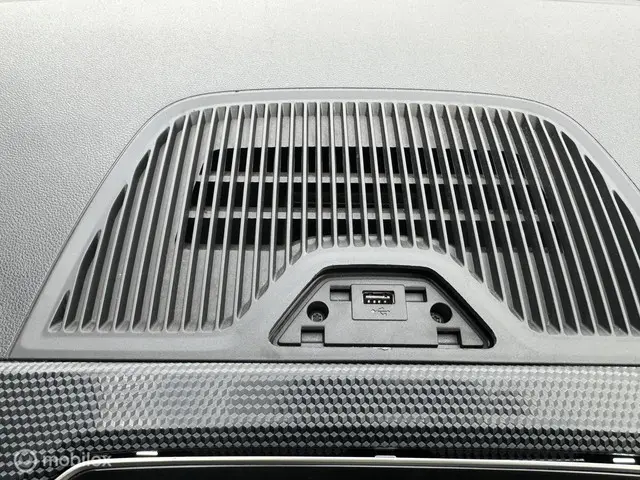 Volkswagen up! 1.0 2022 Benzine 16