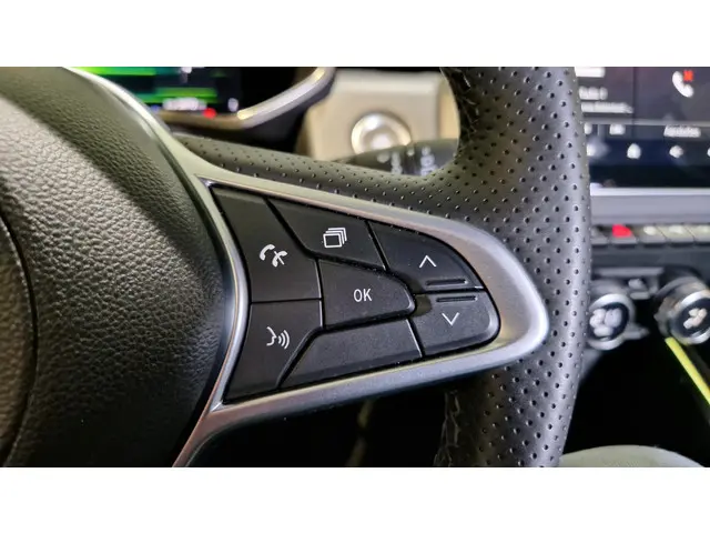 Mitsubishi Colt 1.0T MT Instyle 2024 Benzine 13