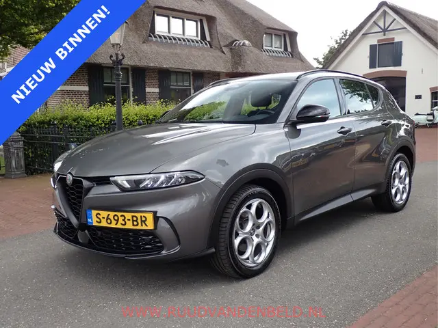 Alfa Romeo Tonale 1.5T Hybrid Sprint 2023 Hybride Benzine