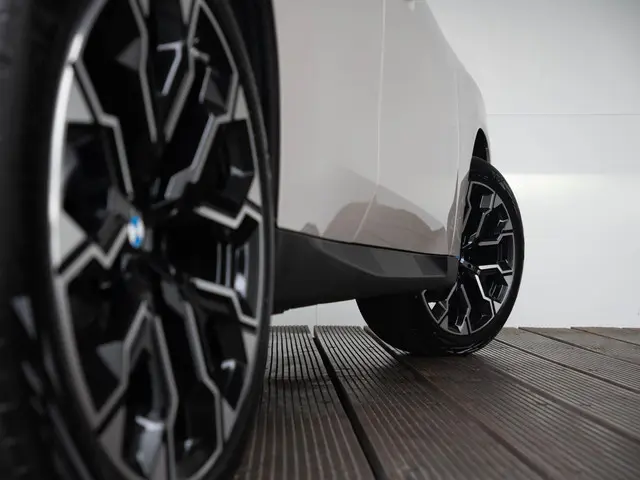 BMW X3 30e xDrive 2025 Hybride Benzine 23