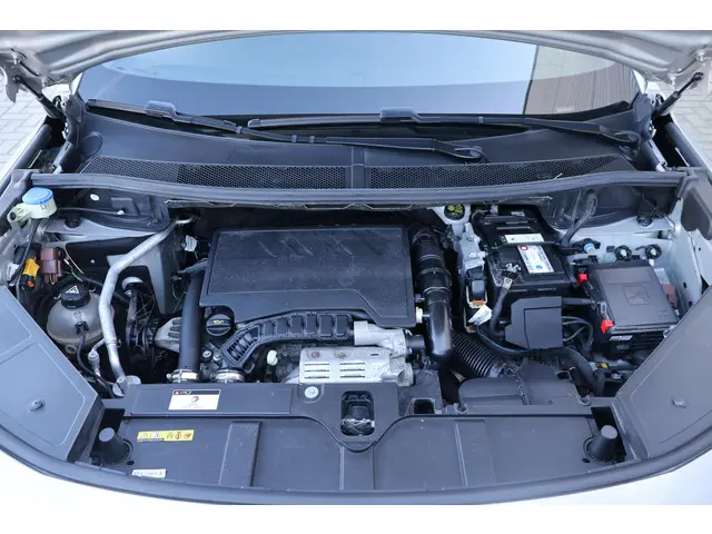 DS DS 7 Crossback 1.2 PureTech Business 2020 Benzine 20