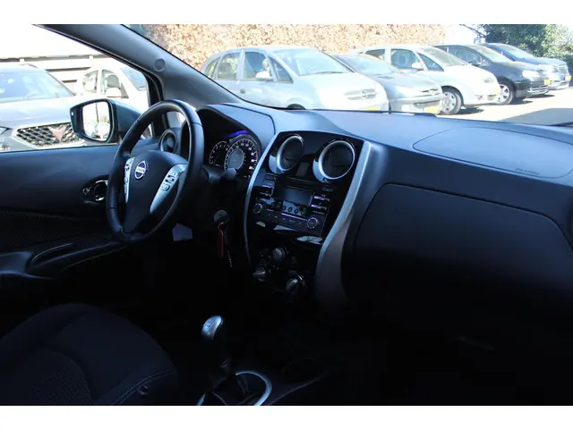 Nissan Note 1.2 Acenta 2016 Benzine 19