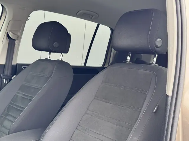 Volkswagen Touran 1.4 TSI Highline 2016 Benzine 11
