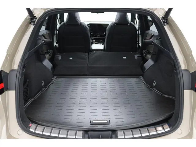 Lexus NX 450h+ AWD Overtrail Line 2024 Hybride Benzine 25