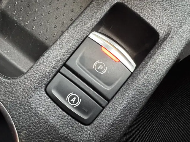 Renault Captur 1.3 TCe 130 Intens 2020 Benzine 35