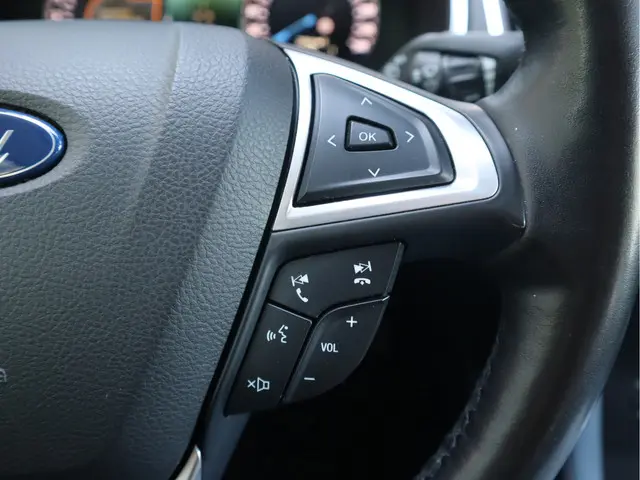 Ford S-Max 1.5 Titanium 2016 Benzine 30