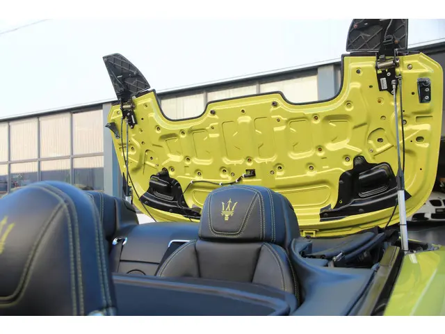 Maserati GranCabrio 4.7 Sport 2019 Benzine 52