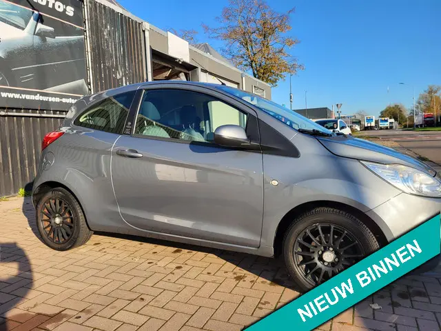 Ford Ka 1.2 Champions Edition start/stop 2012 Benzine 10