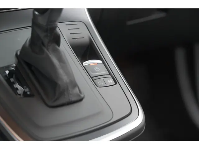 Renault Scénic TCe 140 EDC Limited 2019 Benzine 49