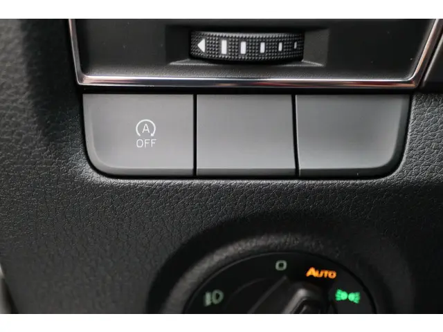 Škoda Fabia Combi 1.0 TSI Clever 2018 Benzine 32