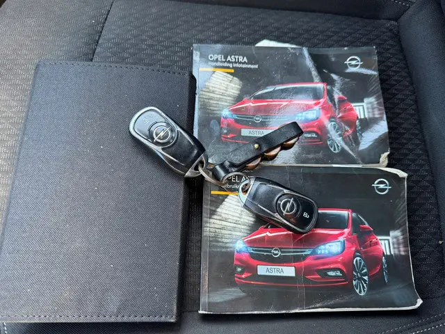 Opel Astra 1.4 Innovation AIRCO* CRUISE* N.A.P. ! 2016 Benzine 21