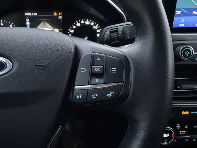 Ford Focus 1.0 EcoBoost Titanium Business 2018 Benzine 24